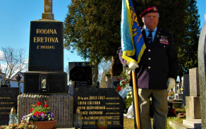člen Klubu výsadkových veteránů j. Hradec